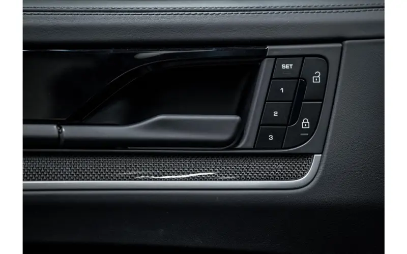 Porsche Cayenne Coupé 4.0 Turbo E-Hybrid - 142100