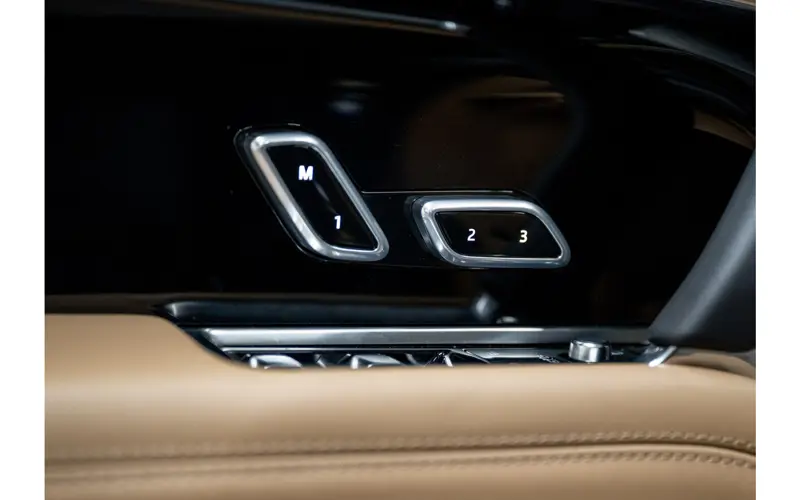 Land Rover Range Rover 3.0 P550e Autobiography PHEV - 136701