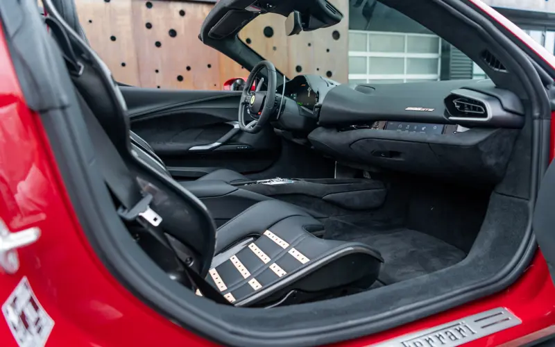 Ferrari 296 GTS 3.0 V6 - 119270
