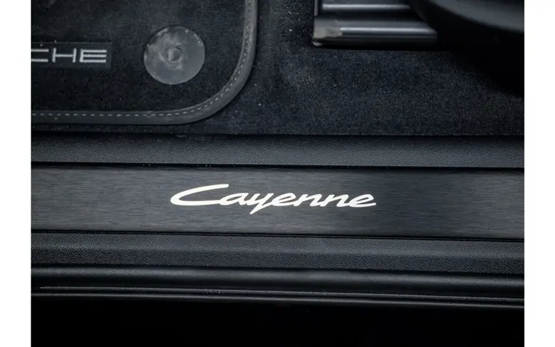 Porsche Cayenne 3.0 E-Hybrid Black Edition - 138150