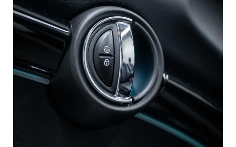 MINI Mini Mini Electric MINI Yours 33 kWh - 141480