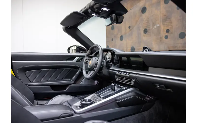 Porsche 911 Cabrio 3.8 Turbo S - 117529