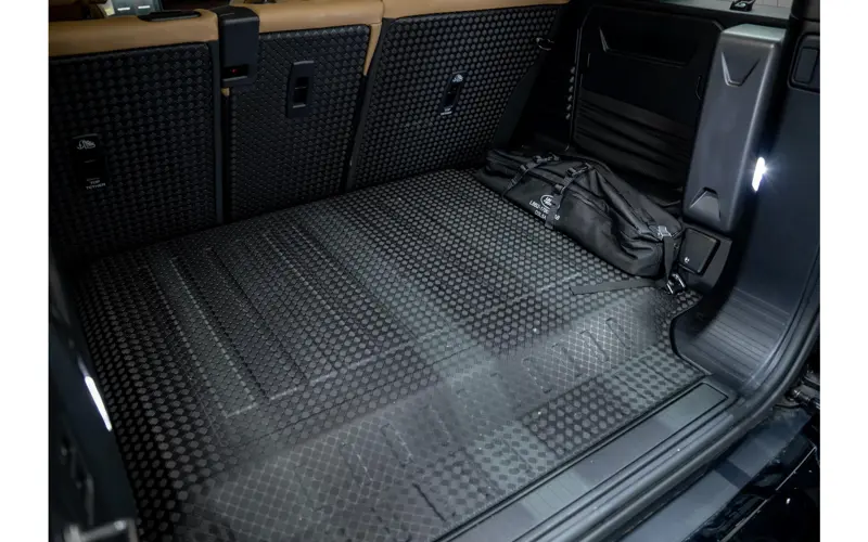 Land Rover Defender 110 2.0 P300e 110 X-Dynamic HSE - 169545