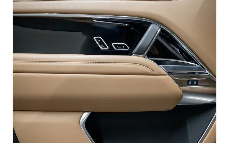 Land Rover Range Rover 3.0 P550e Autobiography PHEV - 136698