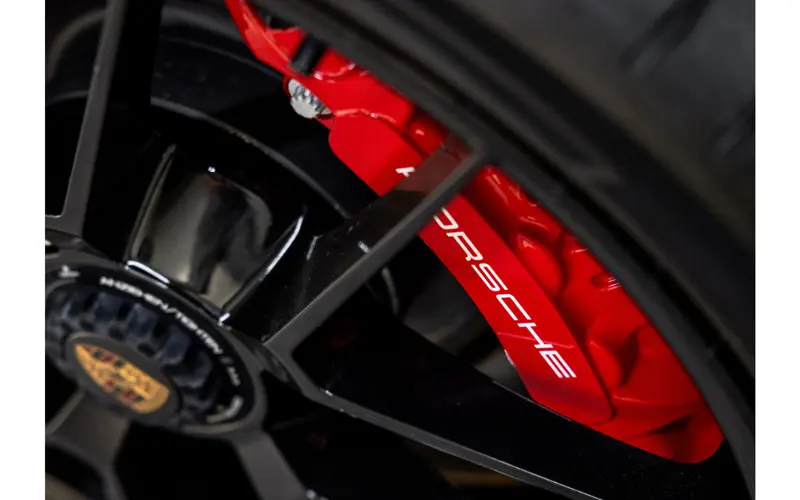 Porsche 911 3.6 Carrera 4 GTS - 112390