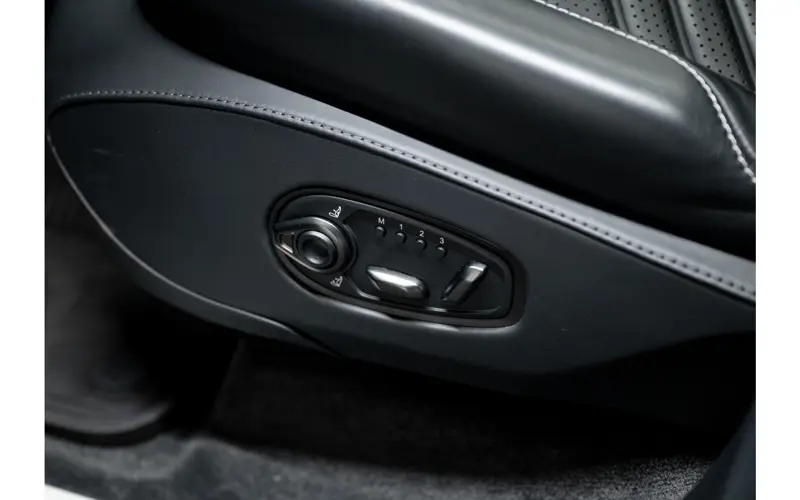 Aston Martin Dbx 4.0 V8 707 - 124715