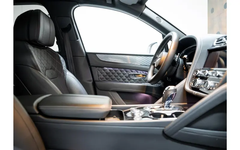 Bentley Bentayga 3.0 V6 Hybrid - 140725