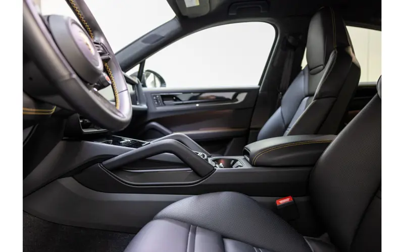 Porsche Cayenne Coupé 4.0 Turbo E-Hybrid GT - 113146