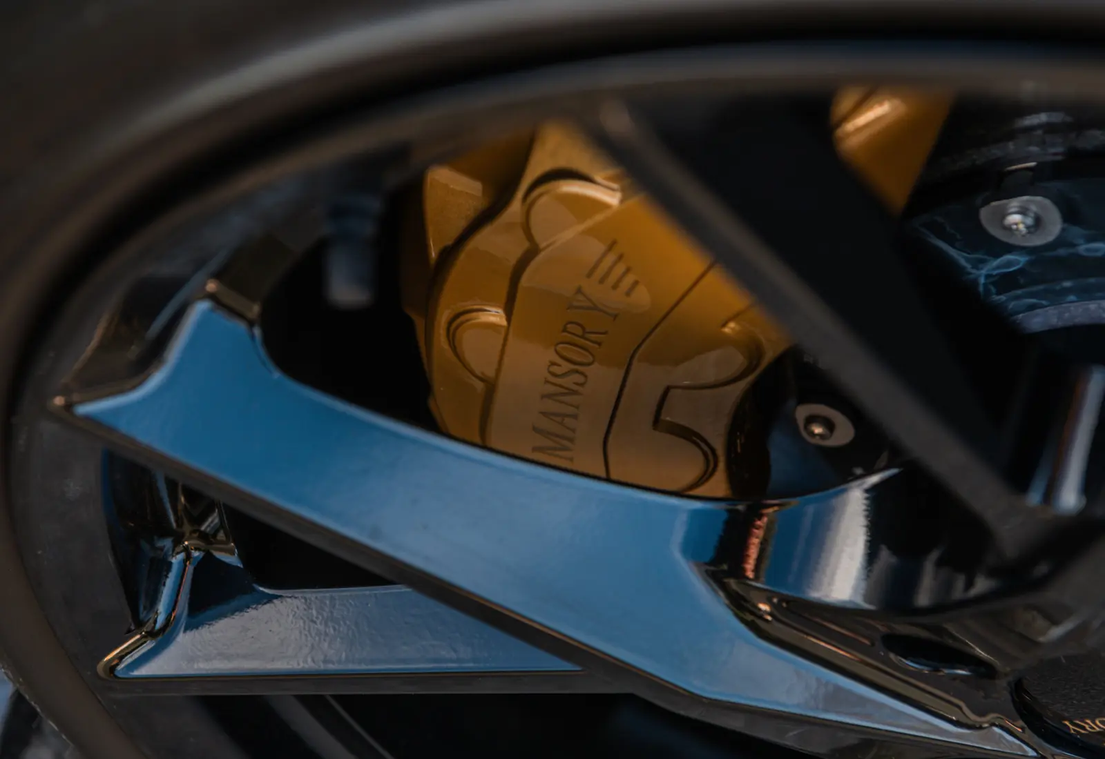 Audi A6 Avant RS 6 TFSI quattro MANSORY - 132431