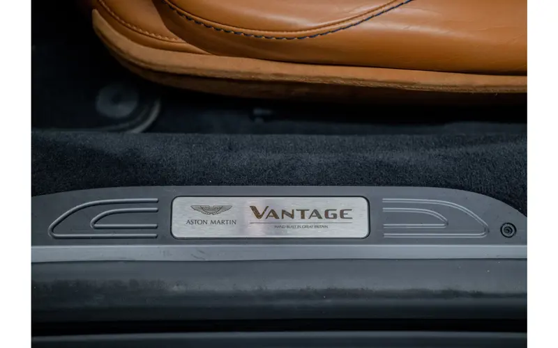 Aston Martin Vantage Roadster 4.0 V8 - 137857