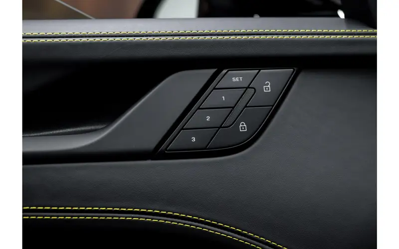 Porsche 911 Cabrio 3.6 T-Hybrid Carrera 4 GTS - 147167