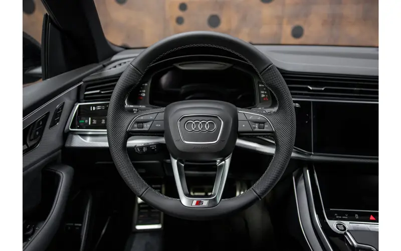Audi Q8 60 TFSI e quattro Pro Line S Competition - 111574