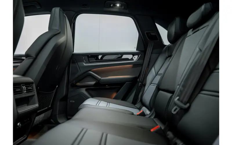 Porsche Cayenne 3.0 E-Hybrid Black Edition - 138146