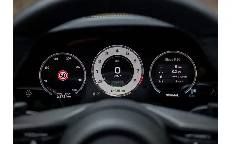 Porsche 911 3.6 T-Hybrid Carrera 4 GTS - 147086