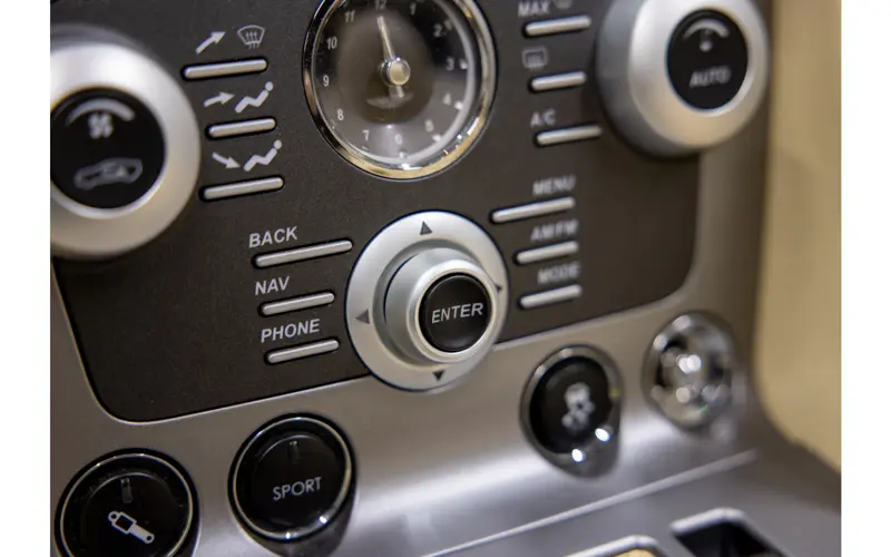 Aston Martin DB9 Volante 5.9 V12 Touchtronic - 123319