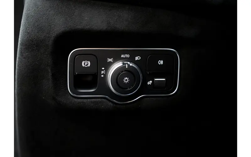 Aston Martin Vantage 4.0 V8 - 114504