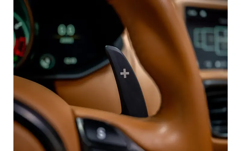 Aston Martin Vantage Roadster 4.0 V8 - 137869