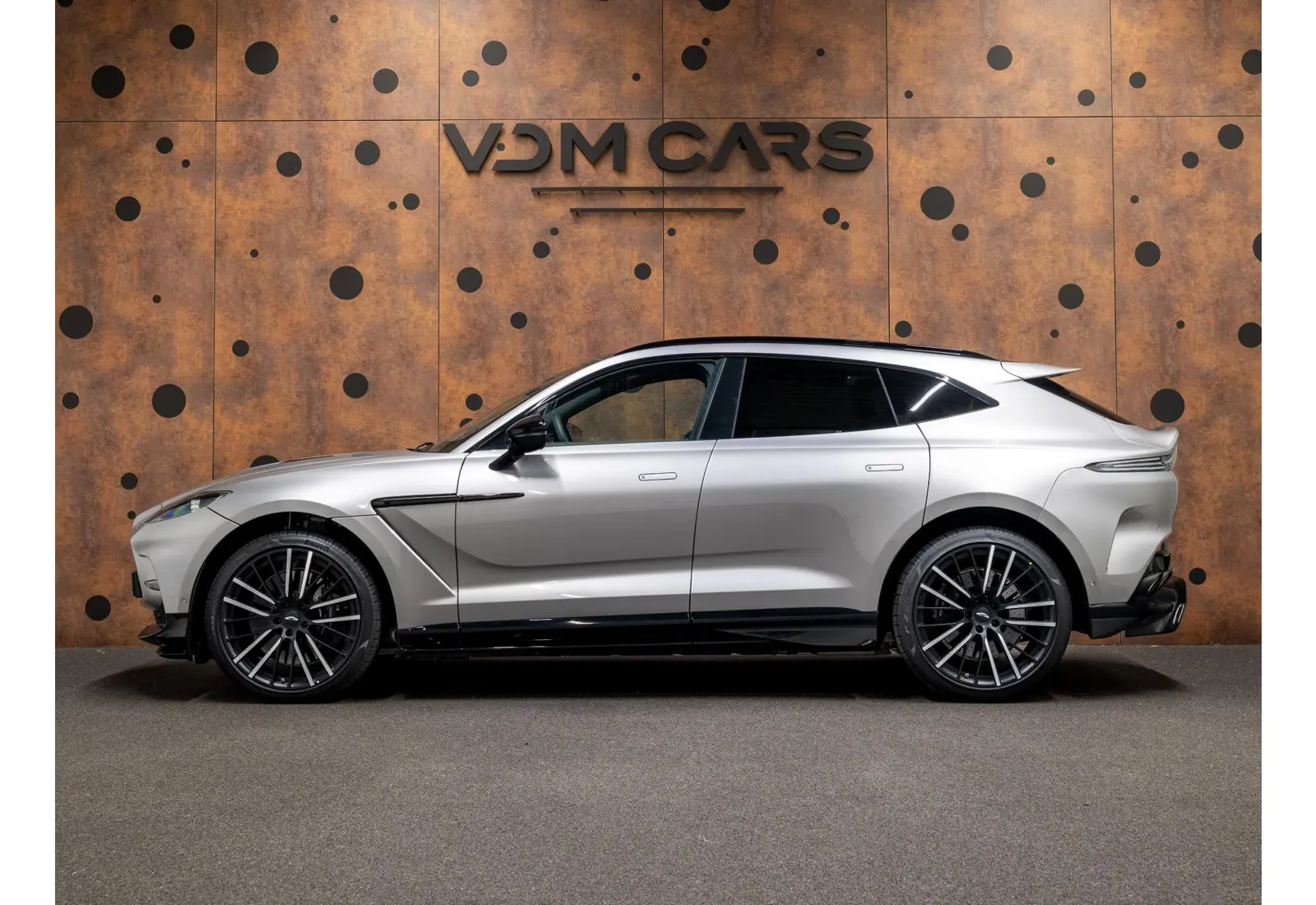 Aston Martin Dbx 4.0 V8 707 - 147275