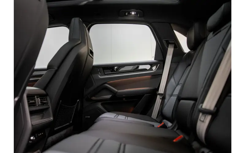 Porsche Cayenne 3.0 E-Hybrid - 140624