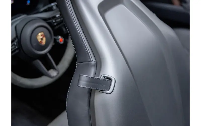 Porsche 911 3.6 T-Hybrid Targa 4 GTS - 171346