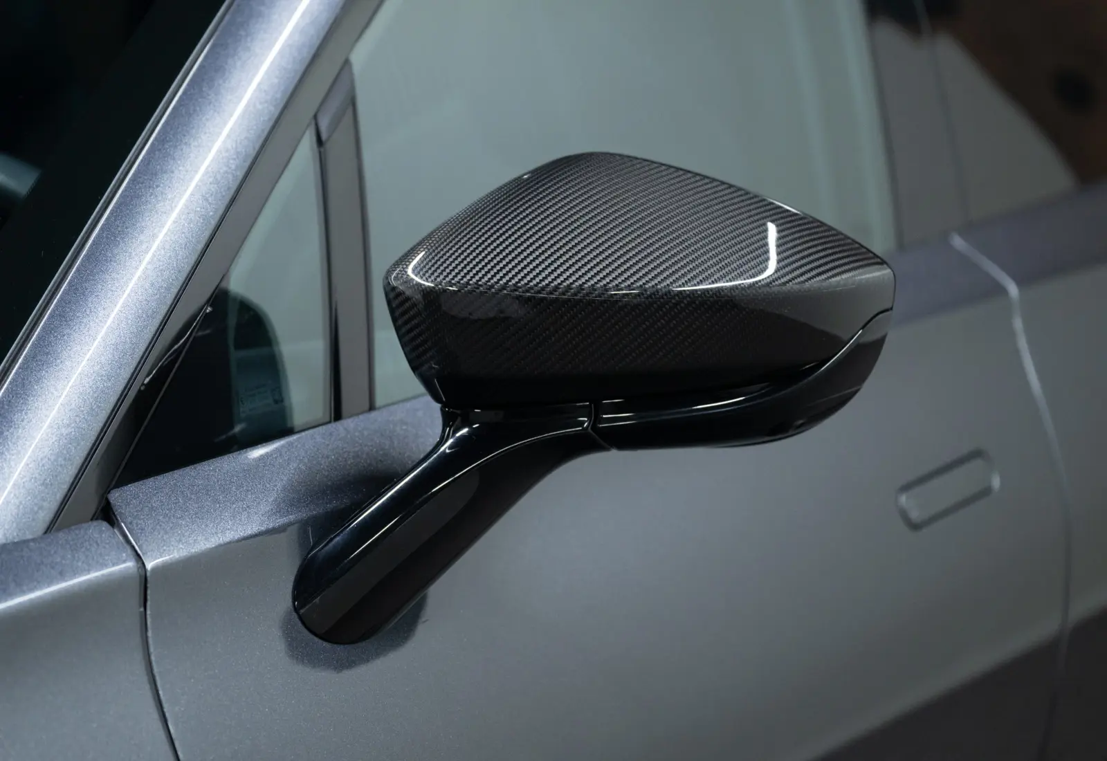 Aston Martin Dbx 4.0 V8 707 - 127288