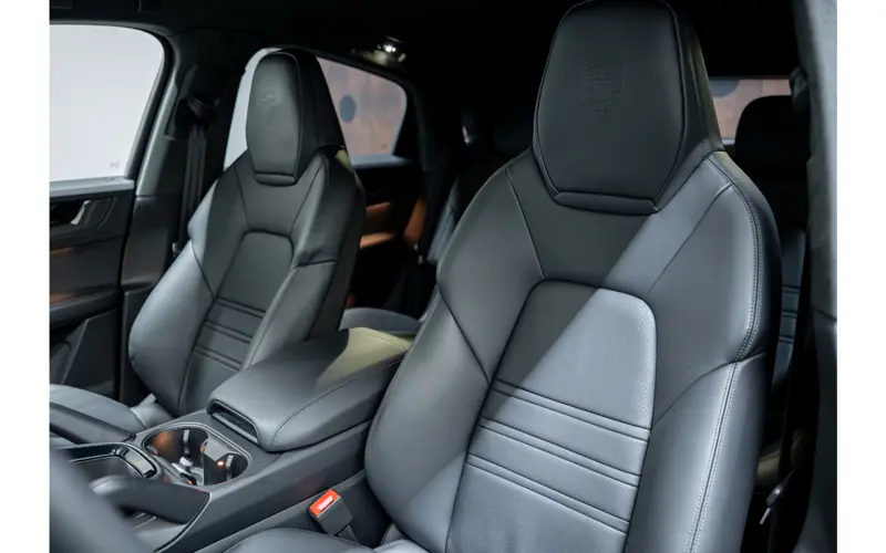 Porsche Cayenne Coupé 4.0 Turbo E-Hybrid GT - 131561