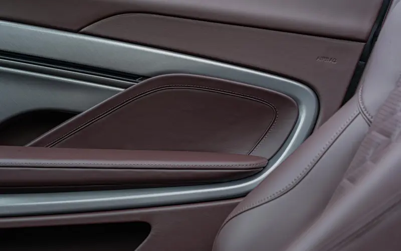 Aston Martin Vanquish Volante - 145854