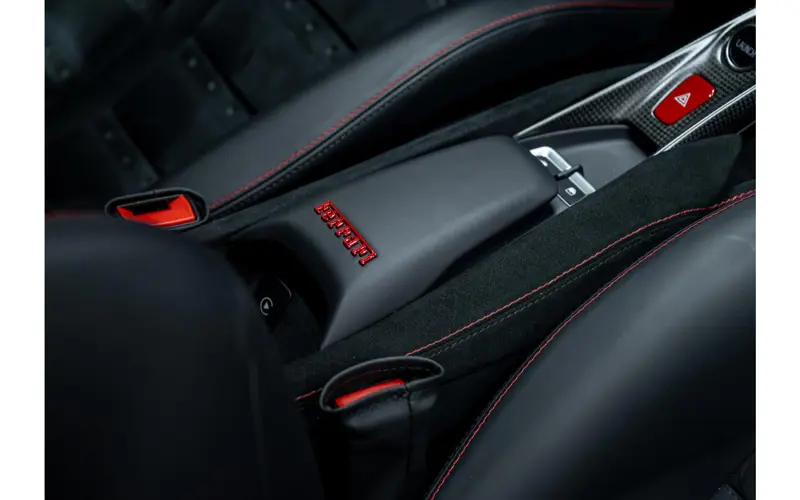 Ferrari F8 Tributo 3.9 V8 HELE - 141700