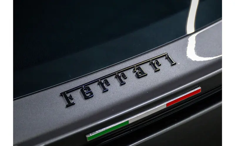 Ferrari Purosangue 6.5 V12 - 144018