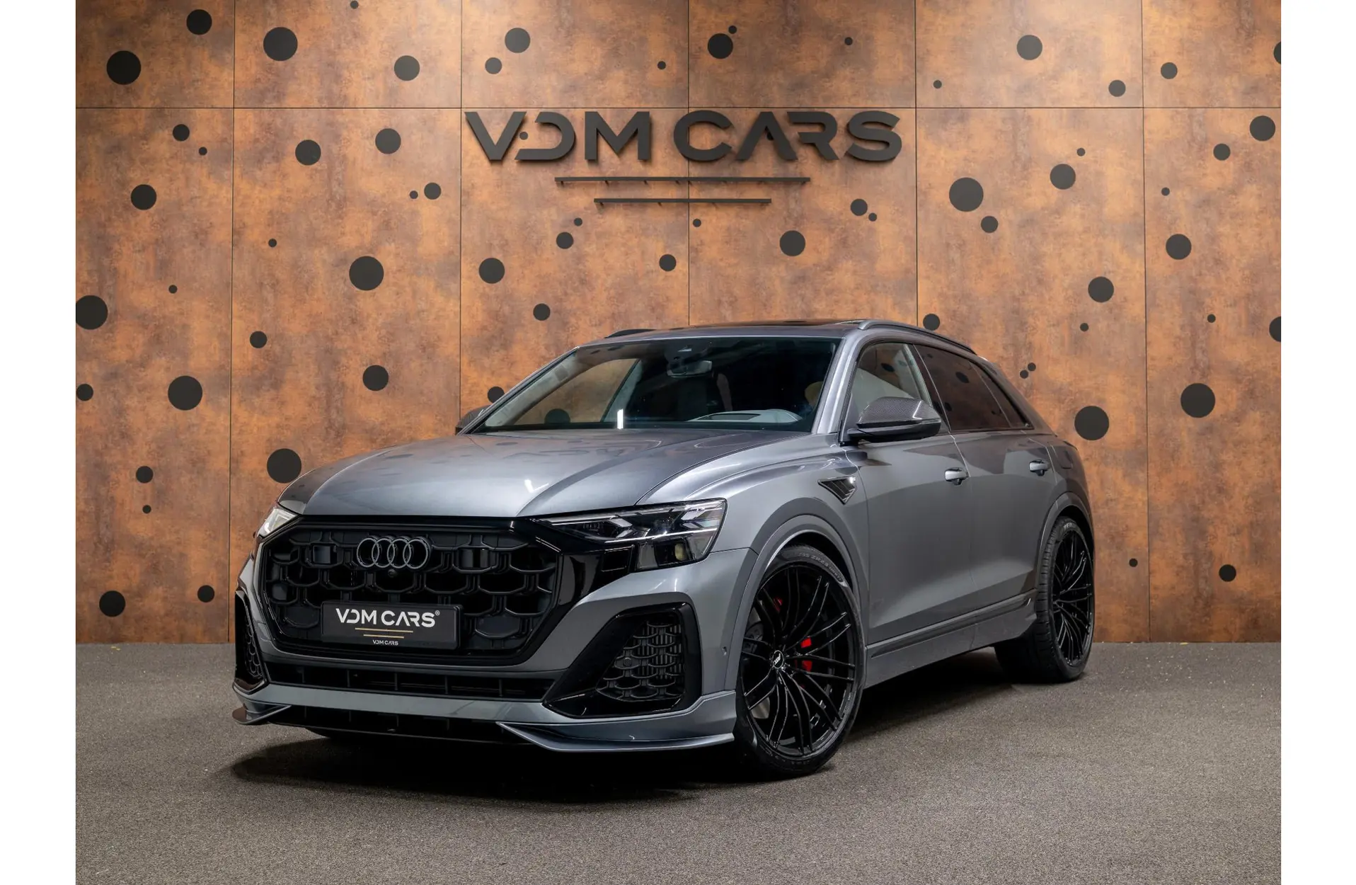 Audi - Q8 - 145279