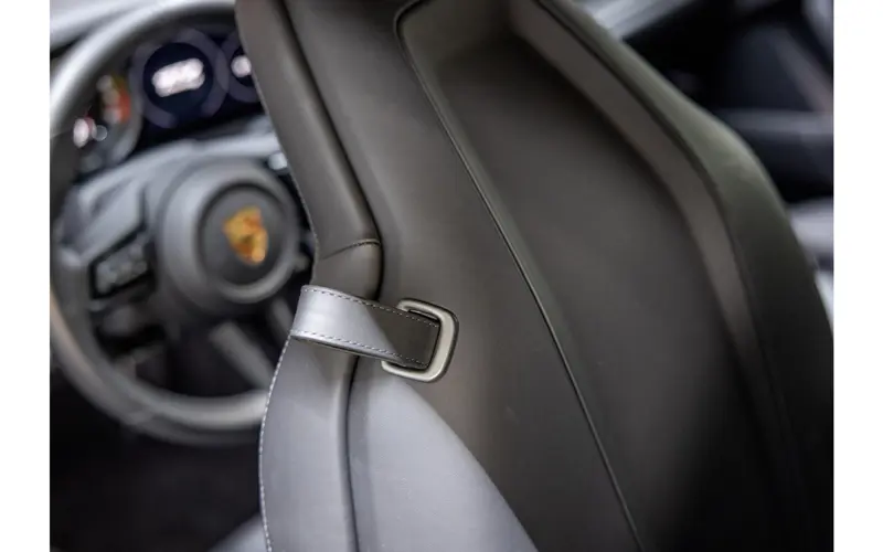 Porsche 911 4.0 GT3 Touring - 117501