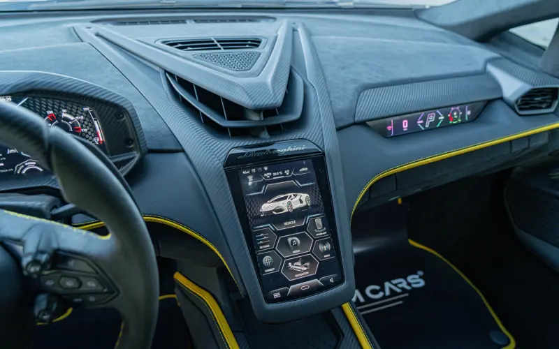 Lamborghini Revuelto Revuelto - 140270