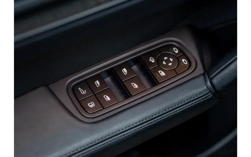 Porsche Cayenne Coupé 4.0 Turbo E-Hybrid GT - 131579