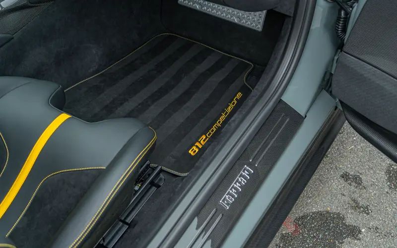 Ferrari 812 Competizione 6.5 V12 - 137729