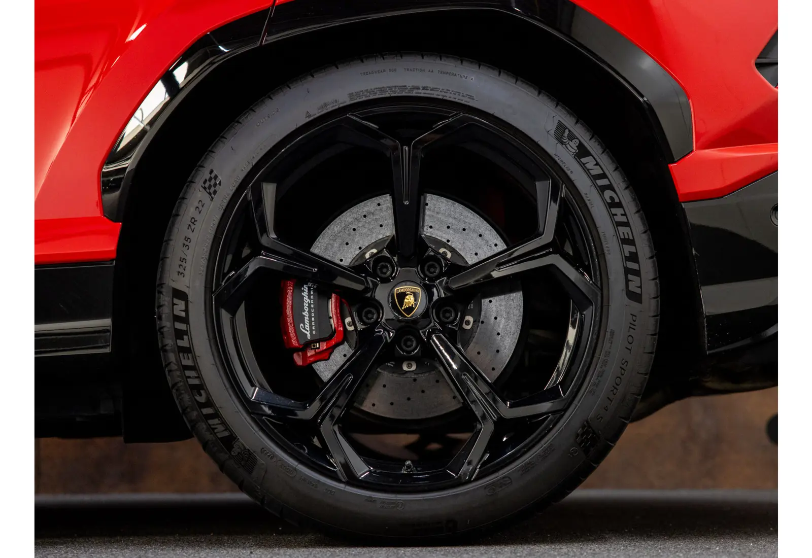 Lamborghini Urus 4.0 V8 - 111325