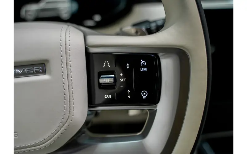 Land Rover Range Rover P550 E Autobiography - 137141