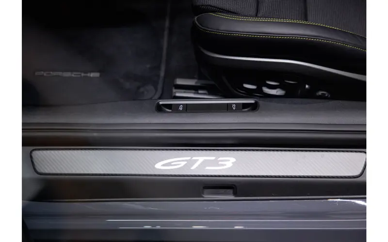 Porsche 911 4.0 GT3 Touring - 112497