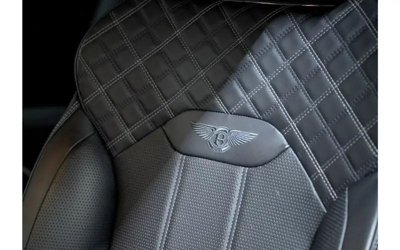 Bentley Bentayga 3.0 V6 Hybrid - 140733