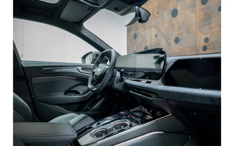 Audi A6 Avant 2.0 e-hybrid quattro S edition Competition - 131460