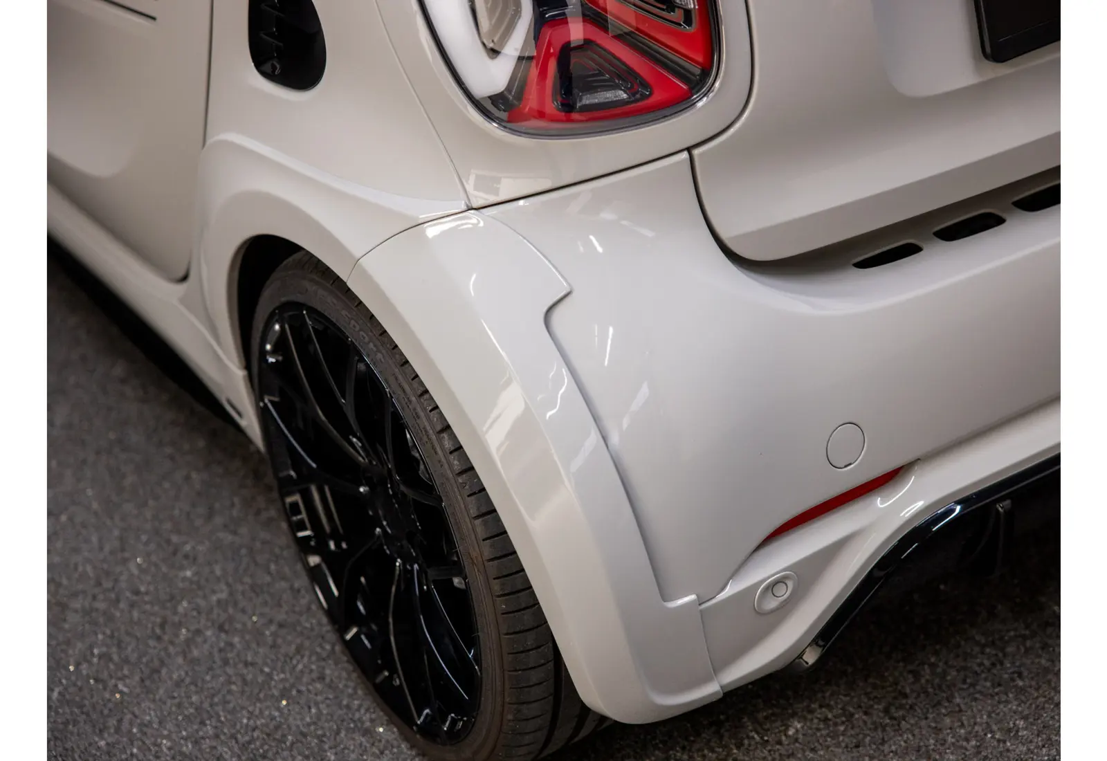 Smart Fortwo cabrio EQ BRABUS Style 18 kWh - 113574