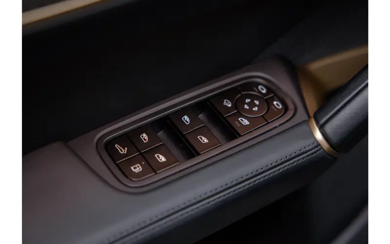 Porsche Cayenne Coupé 4.0 Turbo E-Hybrid GT - 120881