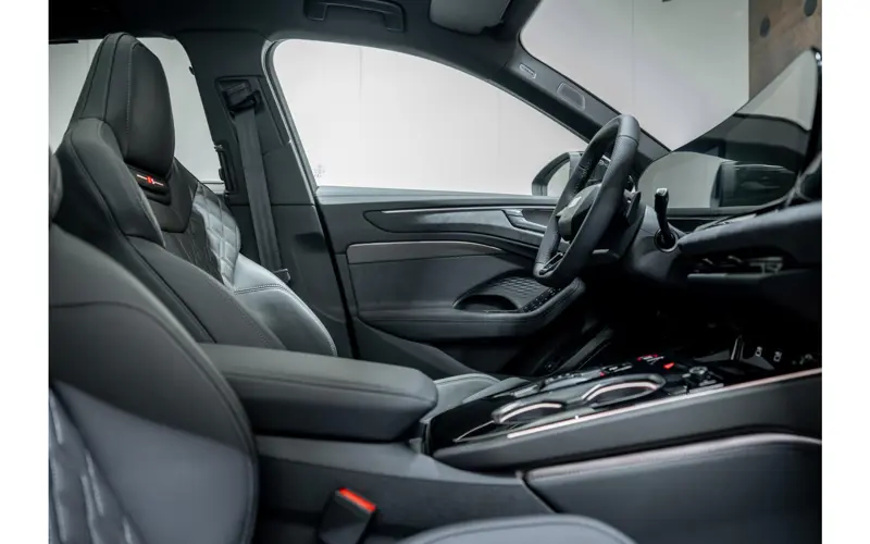 Audi A6 Avant Avant 2.0 e-hybrid quattro S edition Competition - 142995