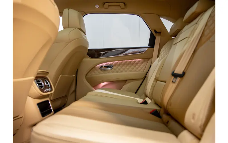 Bentley Bentayga 3.0 V6 Hybrid - 110979