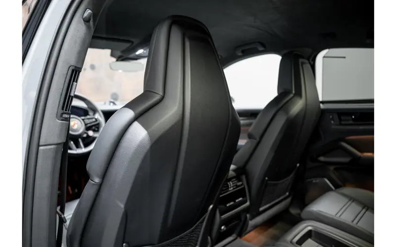 Porsche Cayenne Coupé 4.0 Turbo E-Hybrid GT - 153030