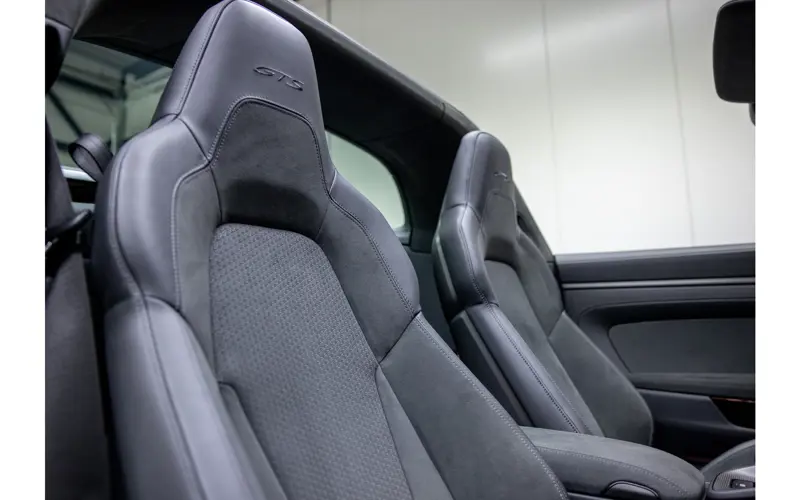 Porsche 911 3.6 T-Hybrid Targa 4 GTS - 121621