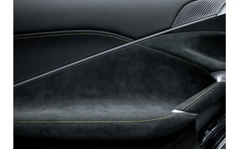 Ferrari Roma Spider 3.9 V8 - 141520
