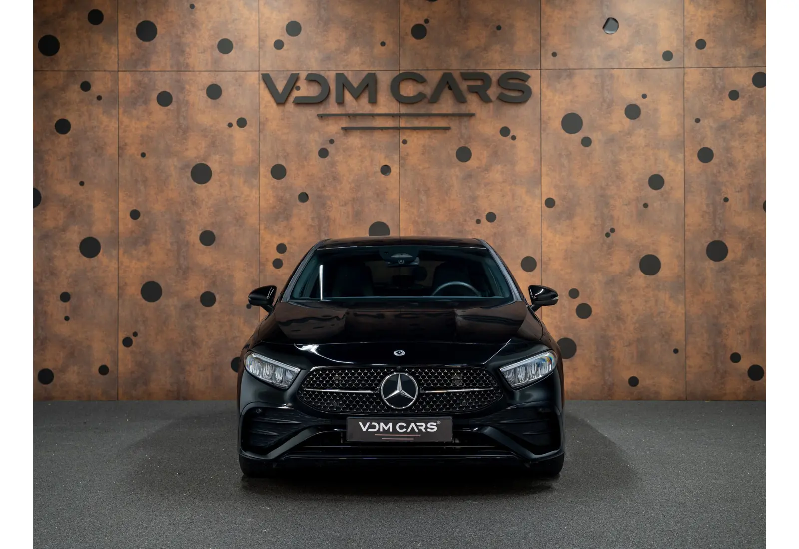 Mercedes-Benz A-Klasse 180 AMG Line - 65012