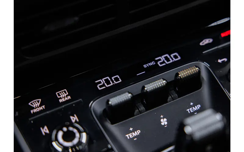 Porsche 911 3.6 T-Hybrid Carrera 4 GTS - 122185