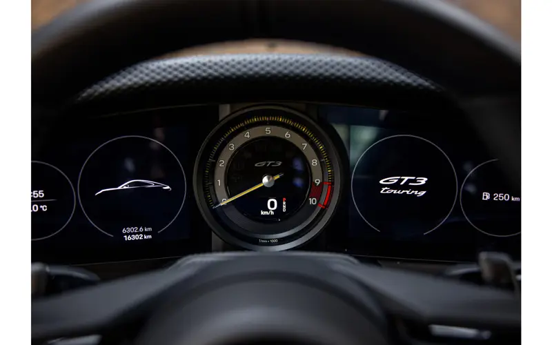 Porsche 911 4.0 GT3 Touring - 117489