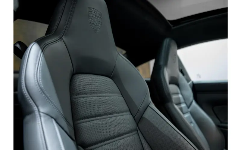 Porsche 911 3.6 T-Hybrid Carrera 4 GTS - 145120